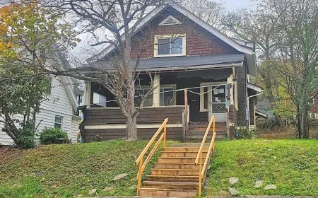 Ultra Cheap Old Houses: Issue #246 💛