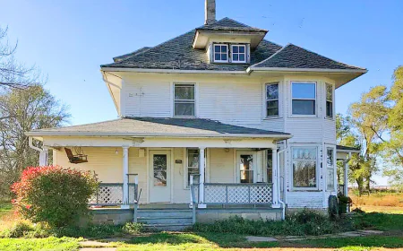 Cheap Old Farmhouses: Issue #271 💛