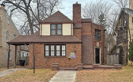 Ultra Cheap Old Houses: Issue #252 💛